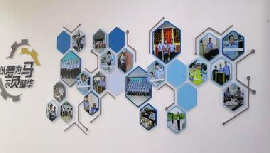 十堰文化墙最常见的做法。